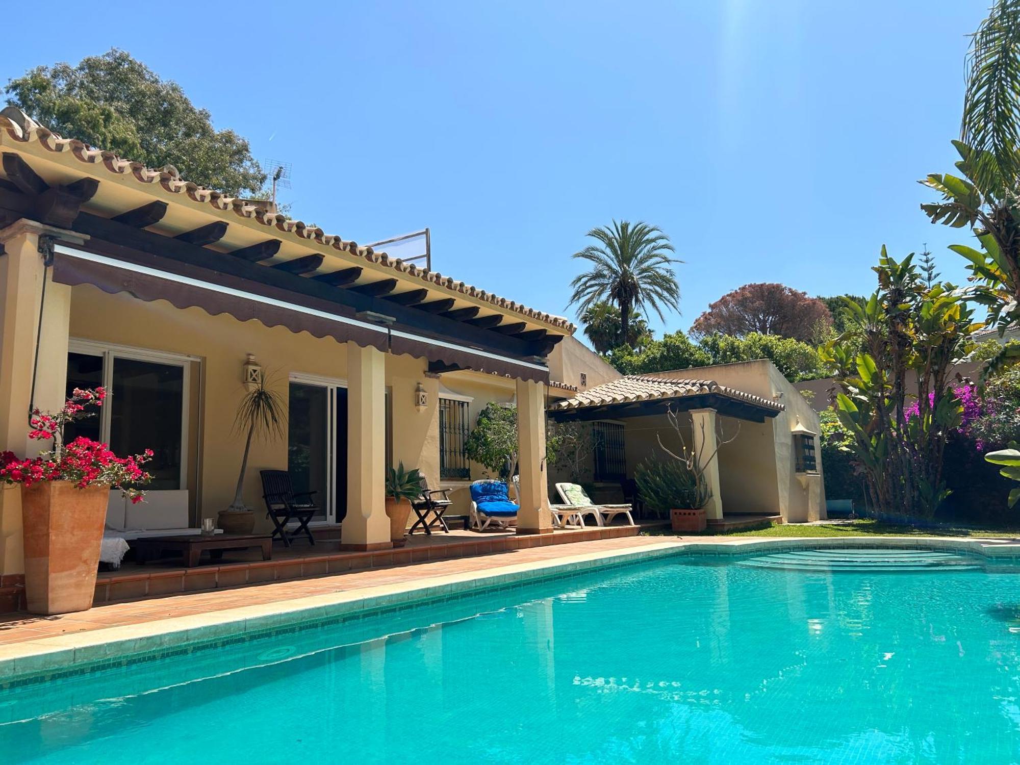 Villa Close To The Beach In Marbella Buitenkant foto